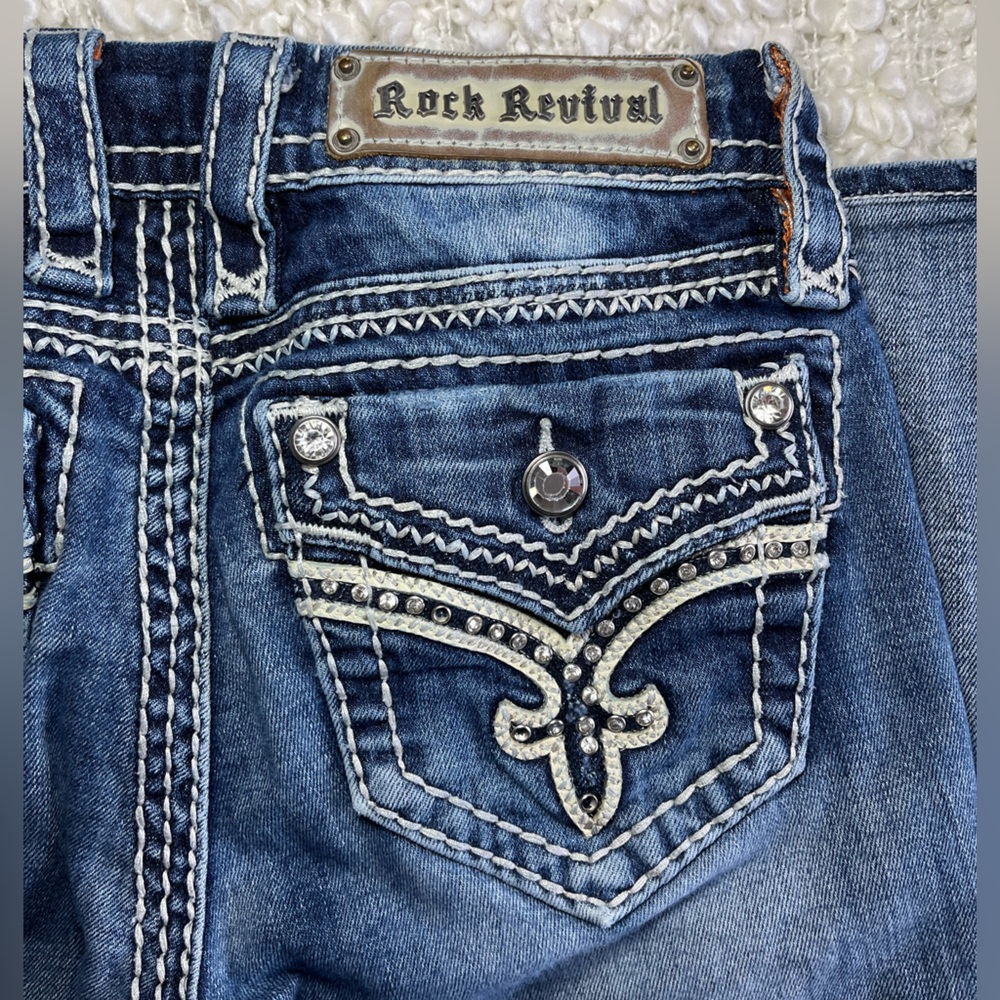 Rock Revival. Donna Bootcut Medium Distressed Wash Denim Jean. Size 26. - Picture 11 of 12